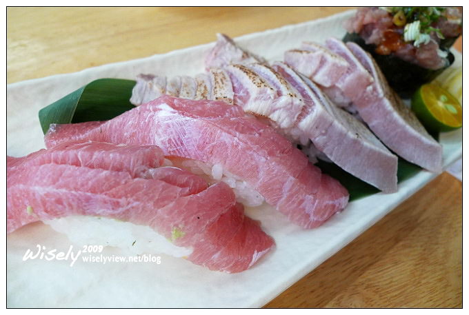 【食記】台北．景美夜市：竹壽司之這是什麼丼 (海膽鮭魚卵蓋飯)