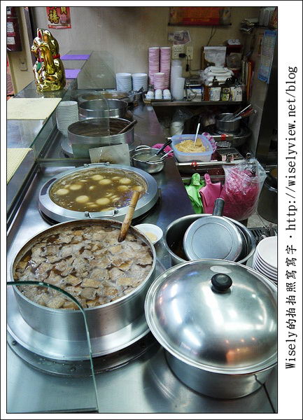 【食記】台北市．萬華區：華西街夜市美食－壽司王關東煮、北港甜湯米糕粥/燒麻糬