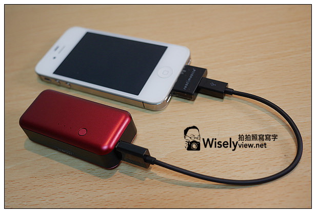 【開箱】3C。Apple手機周邊配件：Just Mobile唯光科技＠USB連接線、壁掛式手機座、手機架，以及行動電源