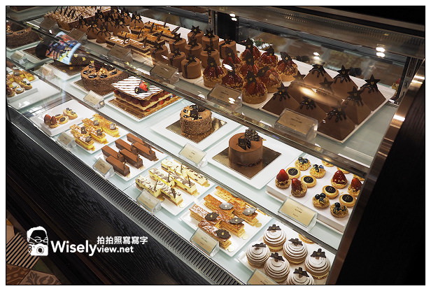 【食記】台北市。信義區：台北101大樓＠Agnes b Café 及 LALOS Bakery～捷運信義線美食