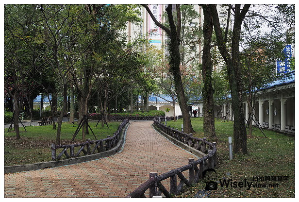 【遊記】台北市。中正區：2014中正紀念堂(櫻花步道)＠八重櫻尾聲剩五成左右