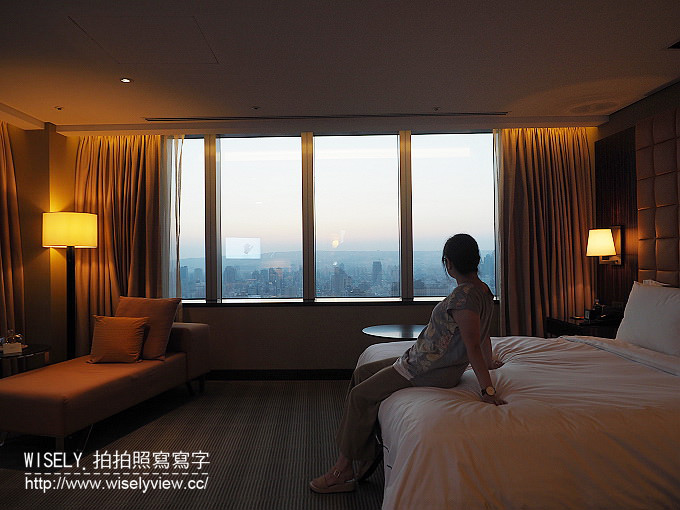 【食記】台中亞緻大飯店。Hotel One Taichung：Top of One 46F 頂餐廳(草悟道美食)＠乾式熟成牛排～情人浪漫夜聚餐首選