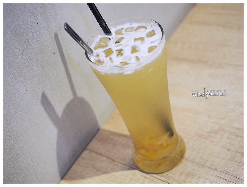 新北永和。咖啡戶 Coffeehood：輕食簡餐咖啡店，大推特色鬆餅