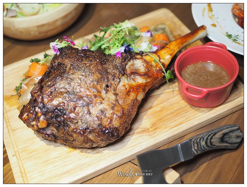 台北。JK STUDIO新義法料理：2018夏季新料理，大推迷迭香烤羊腿、頂級海陸雙響、鴨肝燉飯、羅西尼和牛菲力