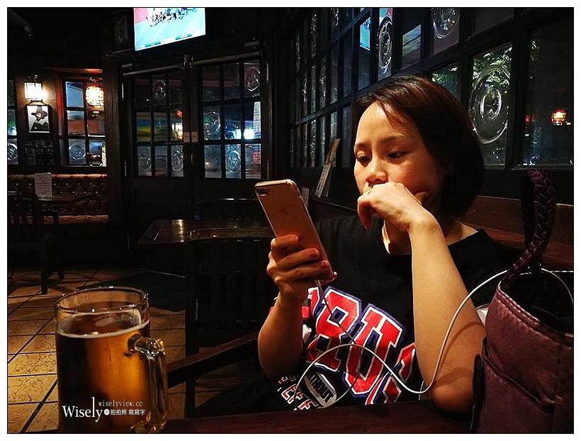 2019曼谷自由行5-2︱考山路米其林餐廳 Patonggo Cafe、鄭王廟、ICONSIAM室內水上市場、Mahanakhon SkyWalk 78樓高空酒吧、at ease泰式按摩、The Robin Hood Pub Bangkok酒吧