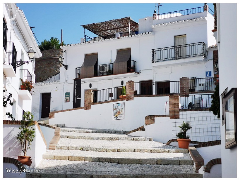 西班牙 阿爾梅里亞 Almería︱相鄰地中海的白色城，慢活寧靜版的希臘風城市