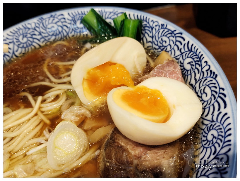 仙台拉麵。自家製熟成麺 萩ノ宮 一番町︱鄰近中央通步行街私房美食，中華拉麵大塊肉加辣更好吃～仙台自由行 x 仙台美食 x 宮城美食