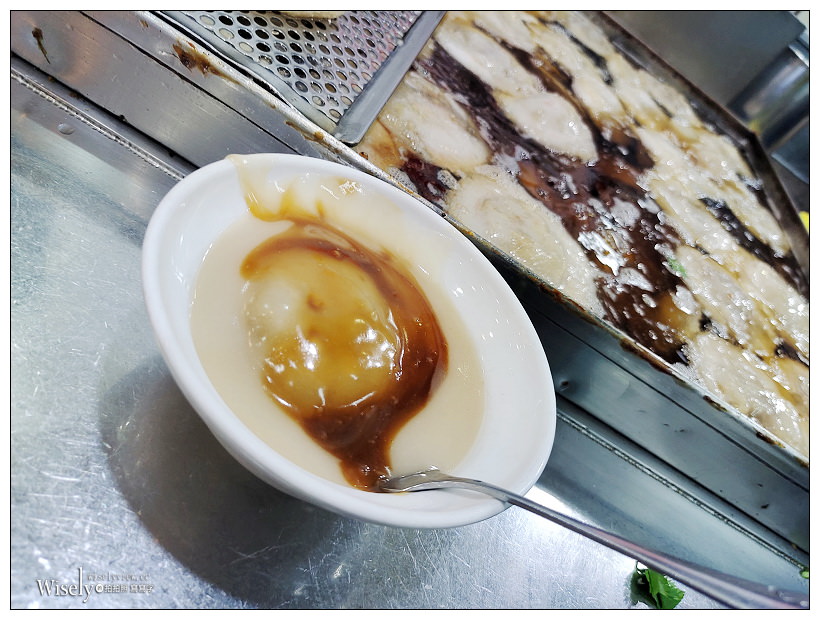 台中肉員︱特色風味白糯米醬與手工油炸肉圓，在地80年老店～台中南區美食 x 台中第三市場美食