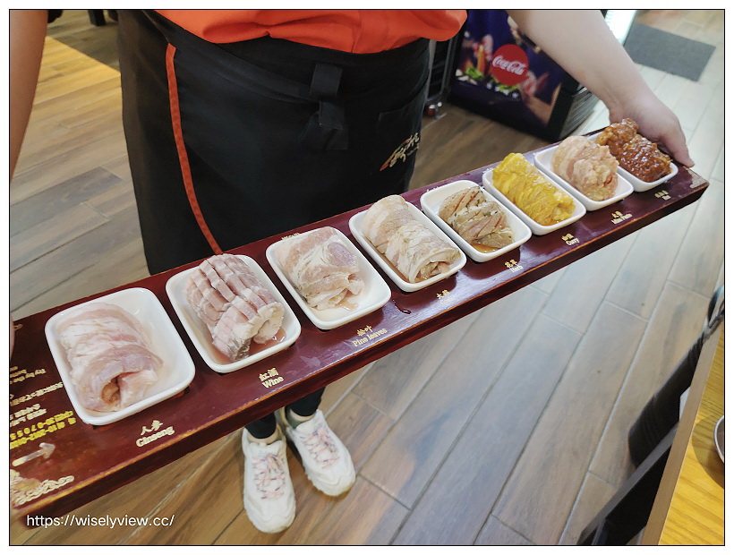 台北大安。韓國第一品牌八色烤肉︱虎虎樂享套餐四人餐，多項組合超值限定～捷運忠孝敦化站美食