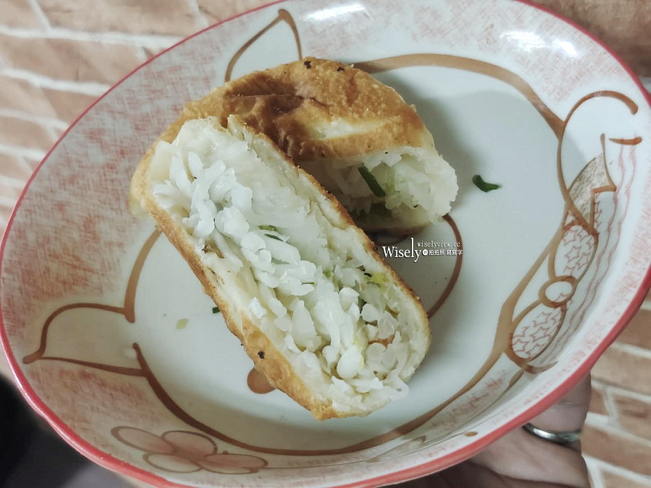 新北永和 永安蔥油餅︱智光黃昏市場美食︱韮菜盒、黑豬肉饀餅、蘿蔔絲餅