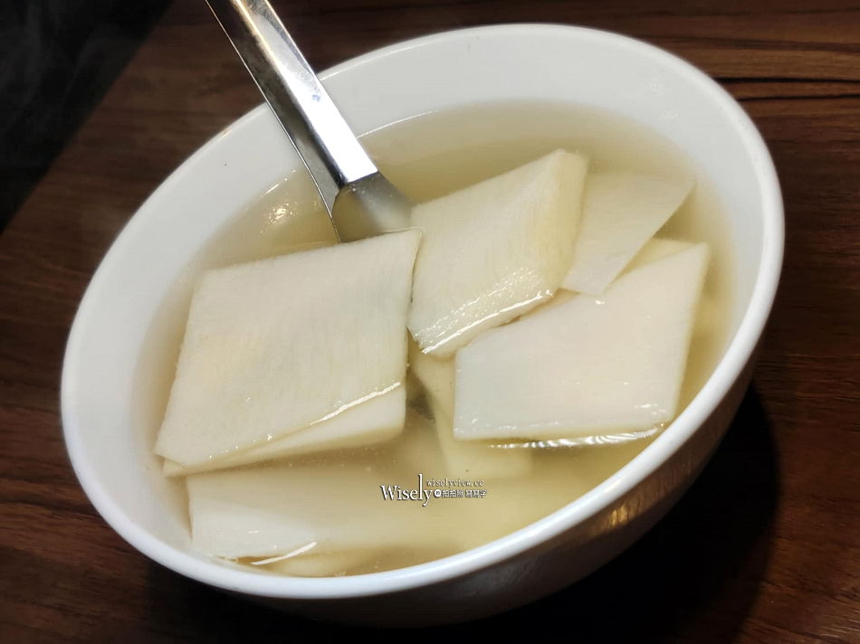 金香豬腳涼麵︱捷運行天宮站美食︱中高價獨立單點小吃，便當限外帶