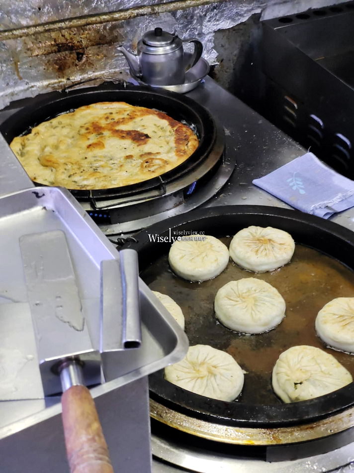 礁溪山東饅頭長弘早點︱在地老字號隱藏版美食，大推烤肉包、蔥油餅與饀餅