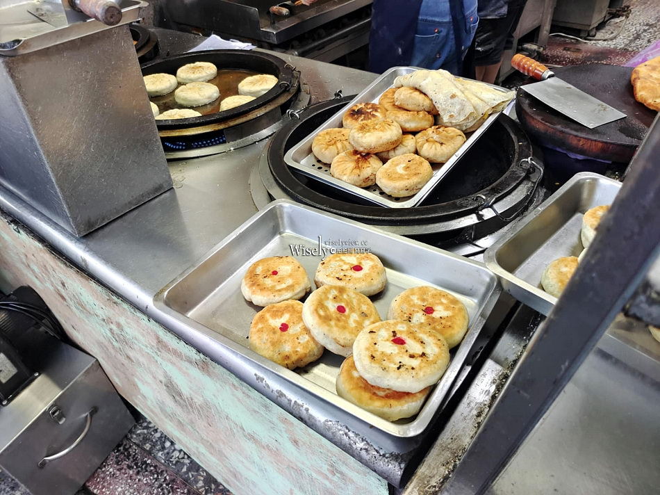 礁溪山東饅頭長弘早點︱在地老字號隱藏版美食，大推烤肉包、蔥油餅與饀餅