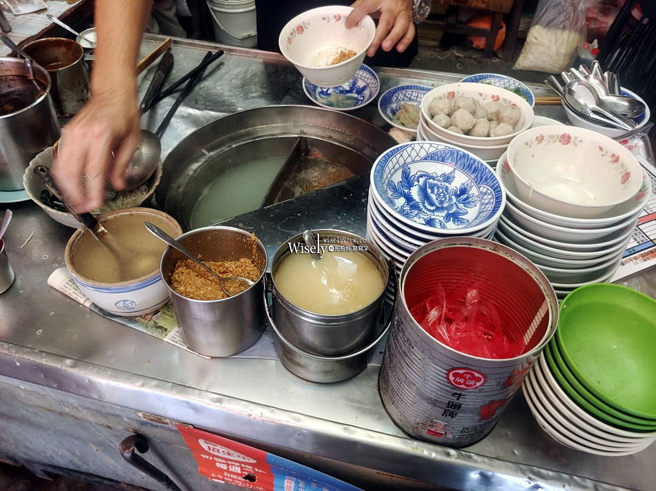 宜蘭市美食︱火生餛飩麵店︱老字號無招牌小吃，鄰近新月廣場