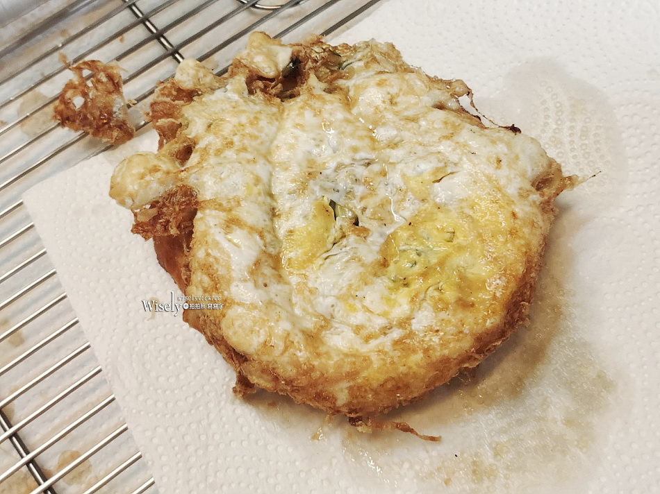 宜蘭龍潭日香炸蛋蔥油餅︱三星蔥多還有免費紅茶，礁溪老字號小吃