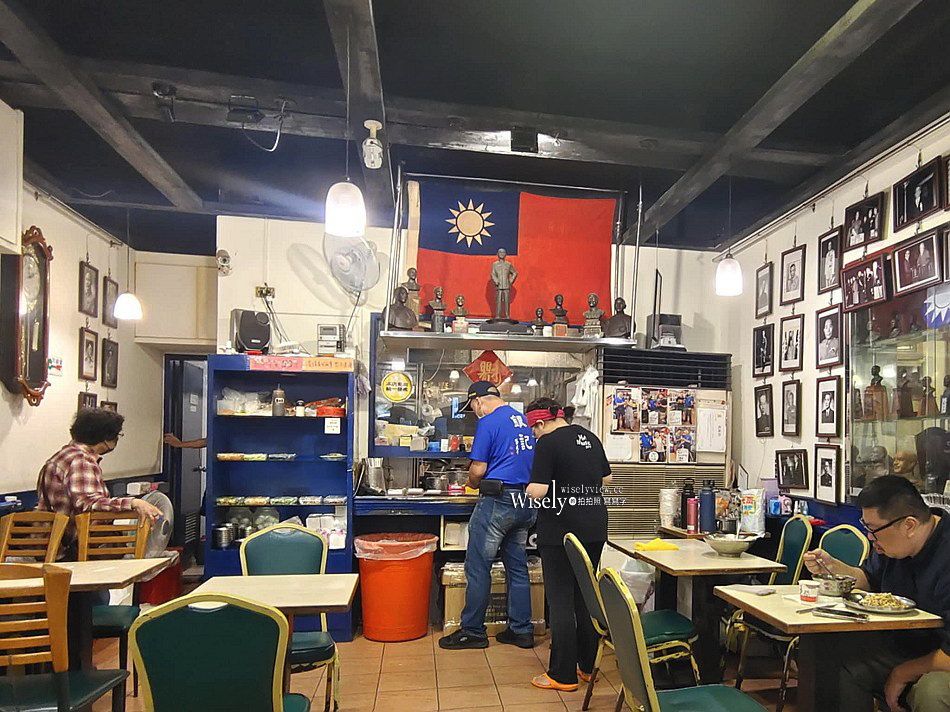 銀記手擀刀切牛肉麵︱台北捷運忠孝新生站，免費飲料待用餐情懷老店