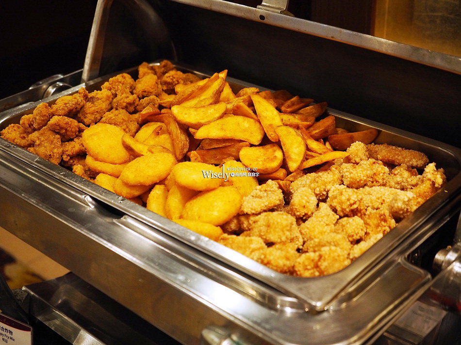 尊爵天際大飯店︱四百多元自助早餐吃到飽,水耕無毒蔬菜好新鮮 尊爵天際大飯店︱四百多元自助早餐吃到飽,水耕無毒蔬菜好新鮮