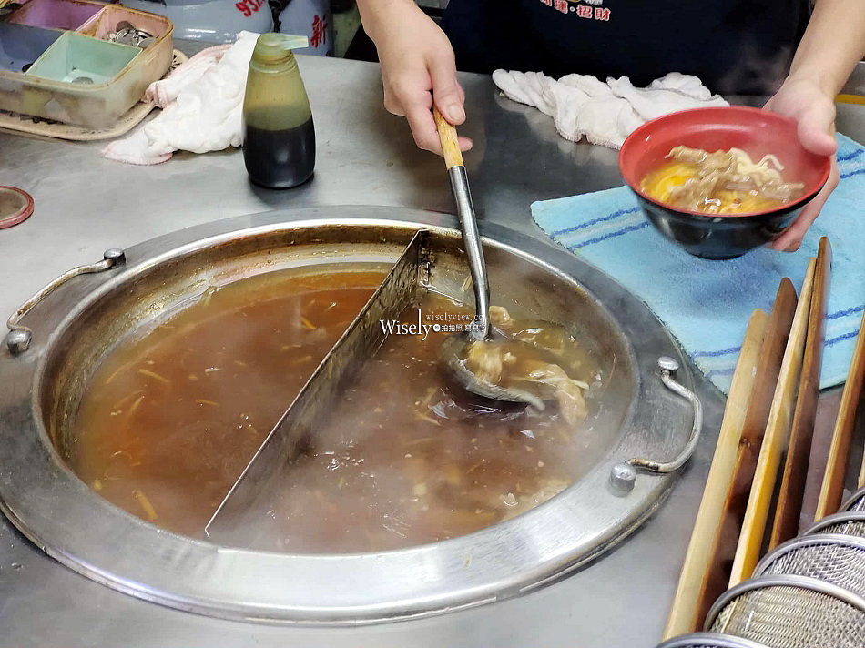 宜蘭市 南館市場小吃︱李家老店肉羹魚丸米粉︱宜蘭蟹殼黃、無名蔥油餅