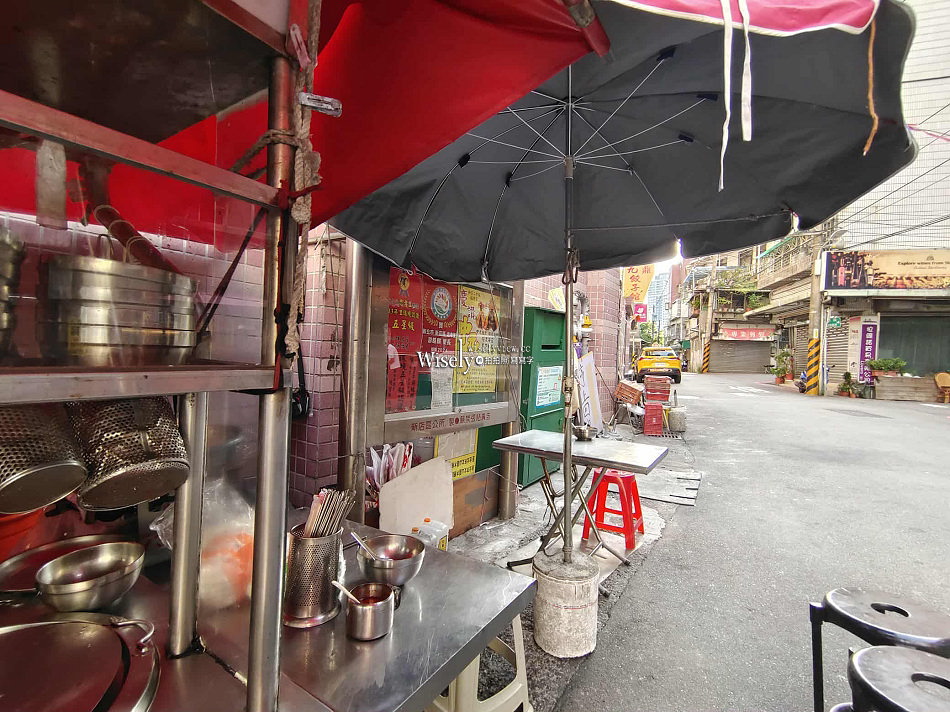 新店 唐媽媽涼麵︱客家風味黑白切麵攤︱捷運秀朗橋站︱周休三日