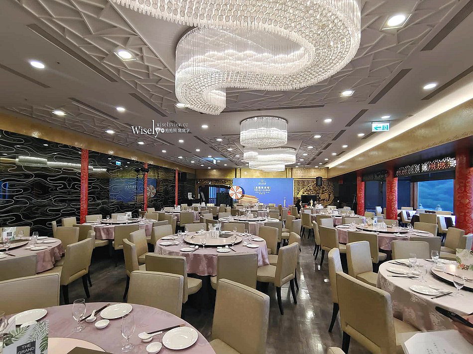 圓山大飯店 金龍宵夜場︱潮州粥、牛肉麵、港點調酒︱晚上九點半美味供應