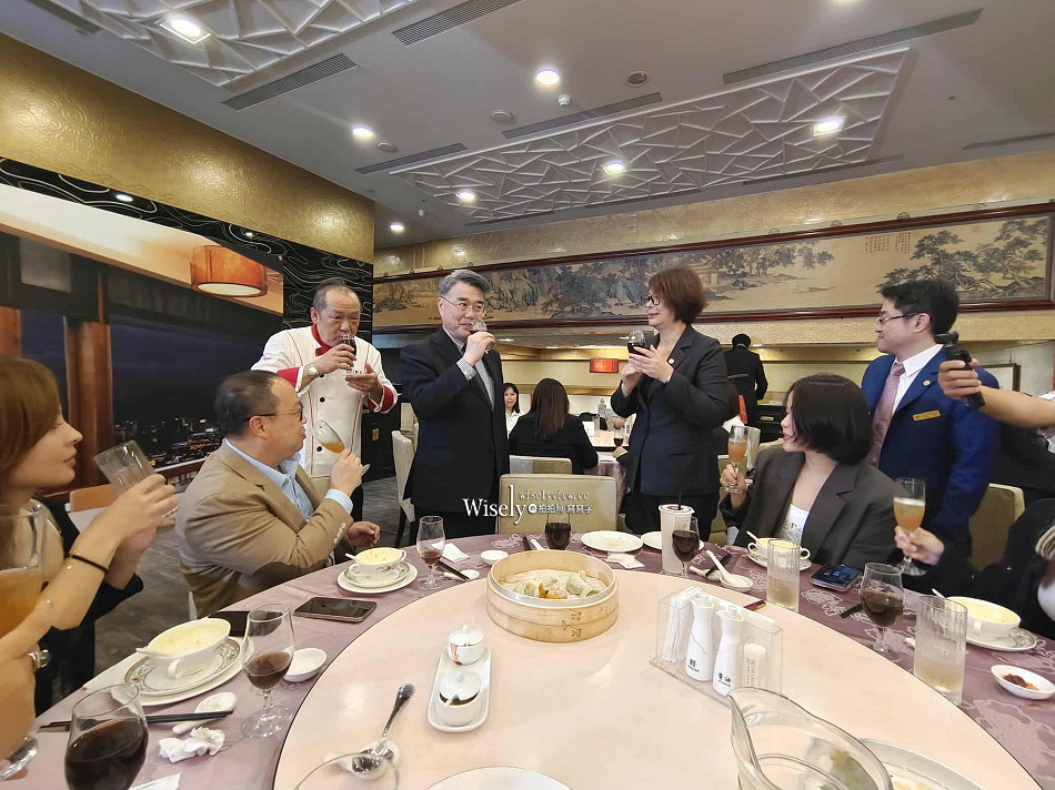 圓山大飯店 金龍宵夜場︱潮州粥、牛肉麵、港點調酒︱晚上九點半美味供應