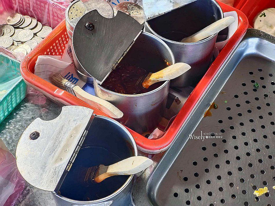 第一站蔥油餅︱宜蘭蔥加到爆加蛋45元︱礁溪轉運站旁周休三日︱礁溪美食