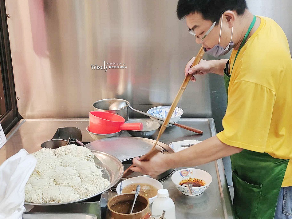 老店瓜仔雞麵 原十六崁︱轉型偏高價小吃菜單︱原中山路在地40多年宵夜麵 老店瓜仔雞麵 原十六崁︱轉型偏高價小吃菜單︱原中山路在地40多年宵夜麵