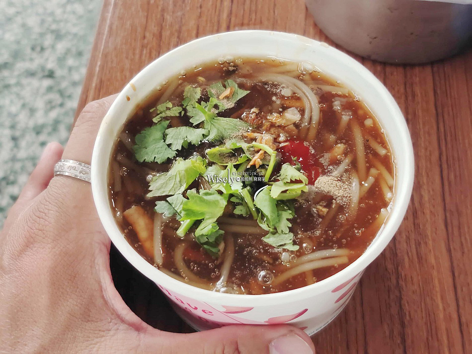 品誼古早味小吃︱頭城老街車站前三代美食︱蘿蔔糕.炸春捲.米粉羹.蕃薯餅 品誼古早味小吃︱頭城老街車站前三代美食︱蘿蔔糕.炸春捲.米粉羹.蕃薯餅