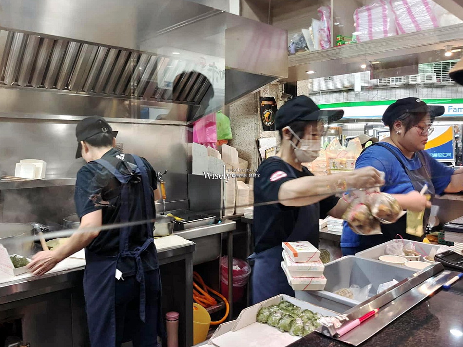 巧之味手工水餃 濟南店︱主打綠藻干貝水餃，知名排隊小吃︱捷運善導寺站