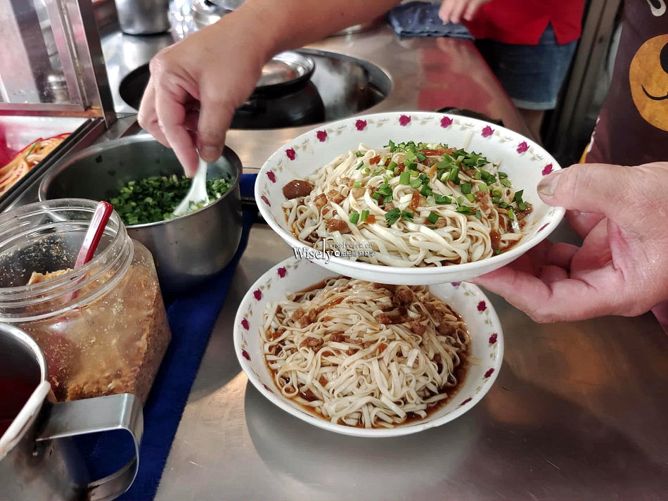 肉焿發 頭城大眾麵店︱羅東林場肉羹滋味，古早炊麵也好吃︱宜蘭美食