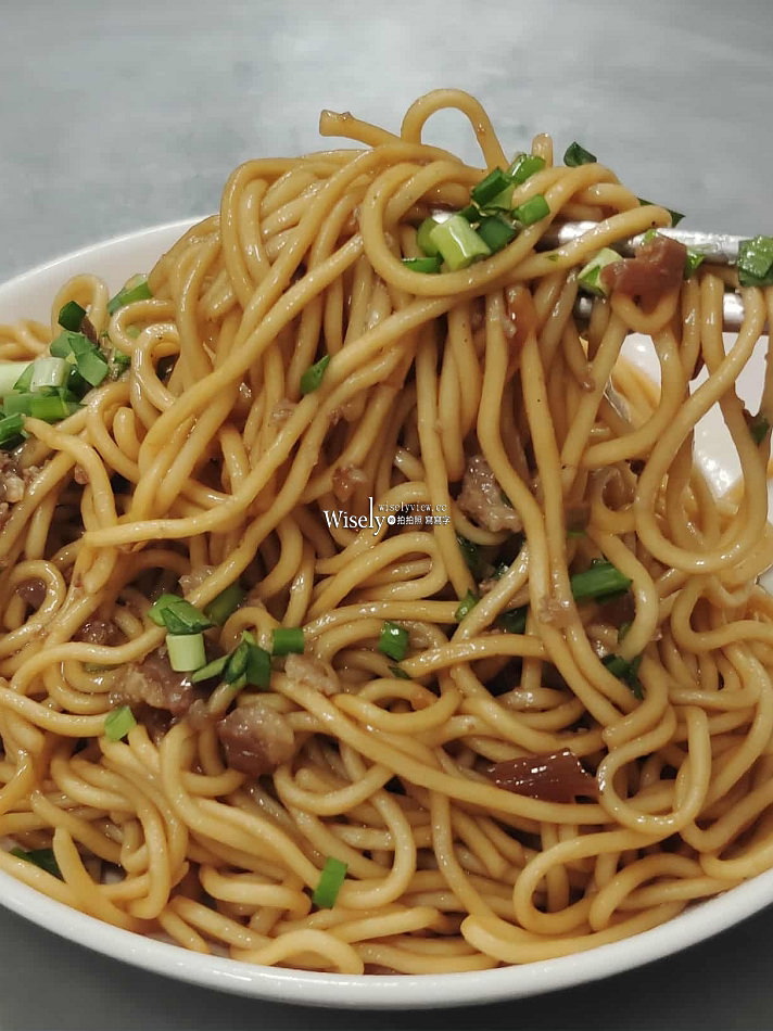 肉焿發 頭城大眾麵店︱羅東林場肉羹滋味，古早炊麵也好吃︱宜蘭美食