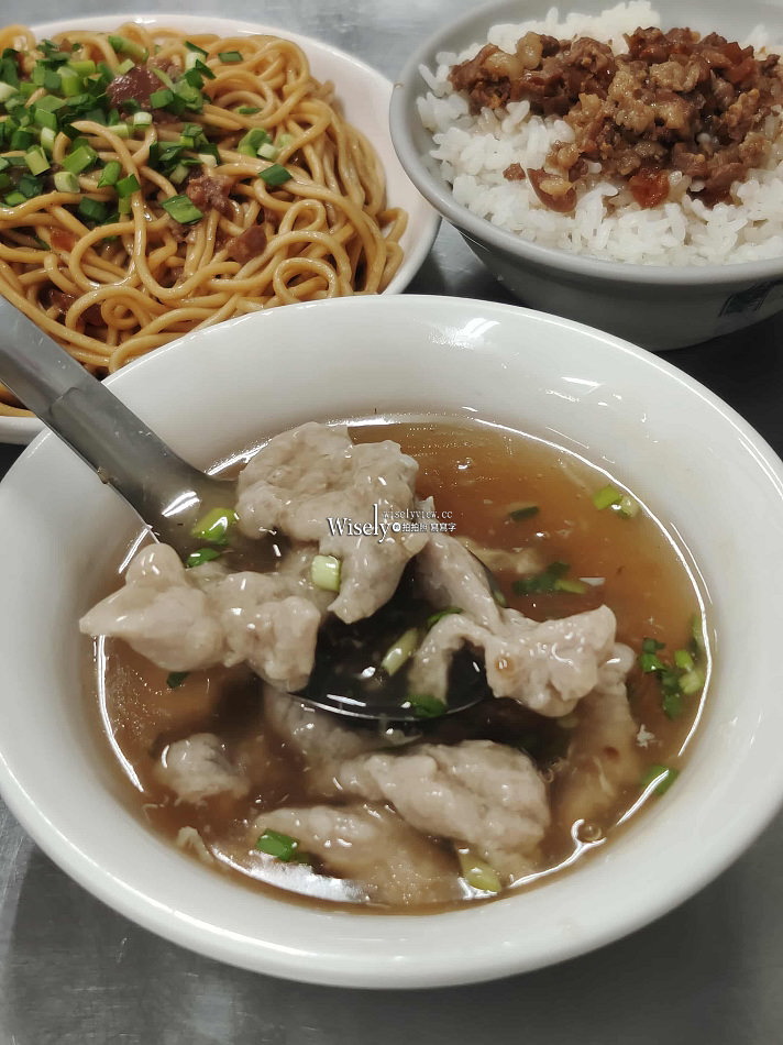 肉焿發 頭城大眾麵店︱羅東林場肉羹滋味，古早炊麵也好吃︱宜蘭美食
