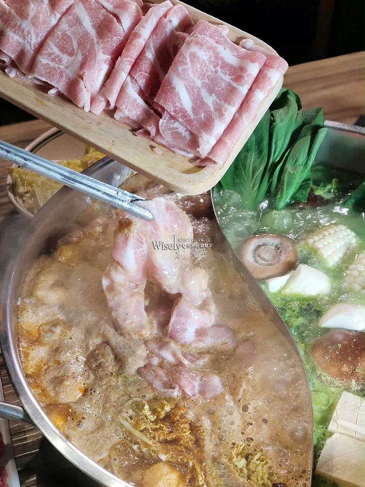 波記私宅打邊爐︱台北復古港式火鍋，手工丸餃與招牌菜︱捷運忠孝敦化站