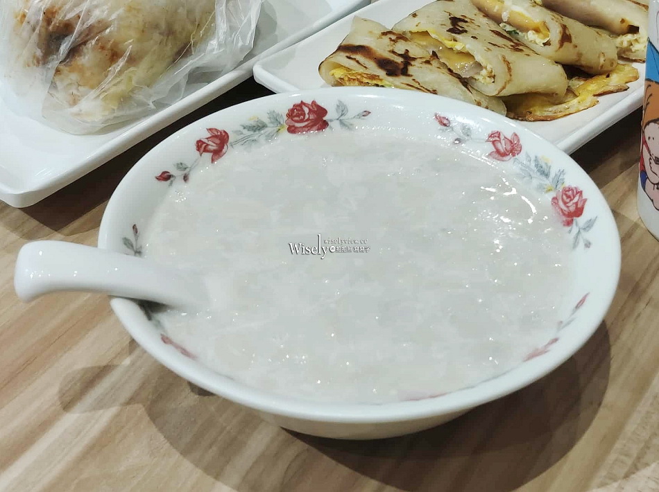 獨特花生湯 家園豆漿店︱景美老店新改裝，從凌晨吃到中午︱捷運萬隆站