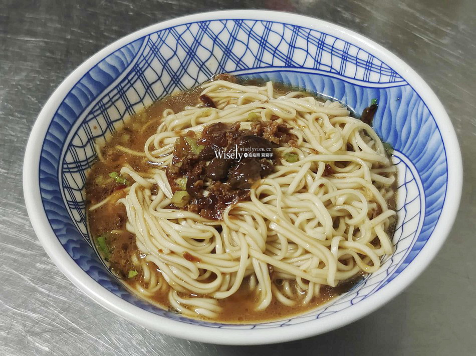 宜蘭礁溪 龍潭_信麵店︱小林同學”林昀儒”家鄉味︱炸醬麵.餛飩魚丸湯