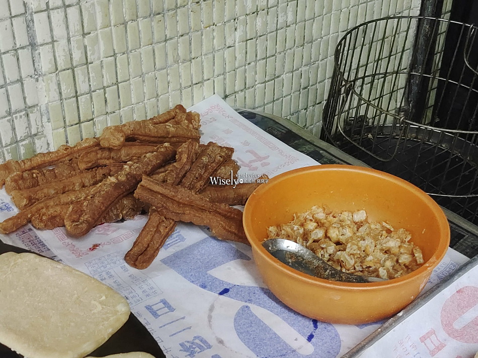 景美萬隆 無名豆漿店︱平價40年中式早餐店︱鹹豆漿.蘿蔔糕︱捷運萬隆站
