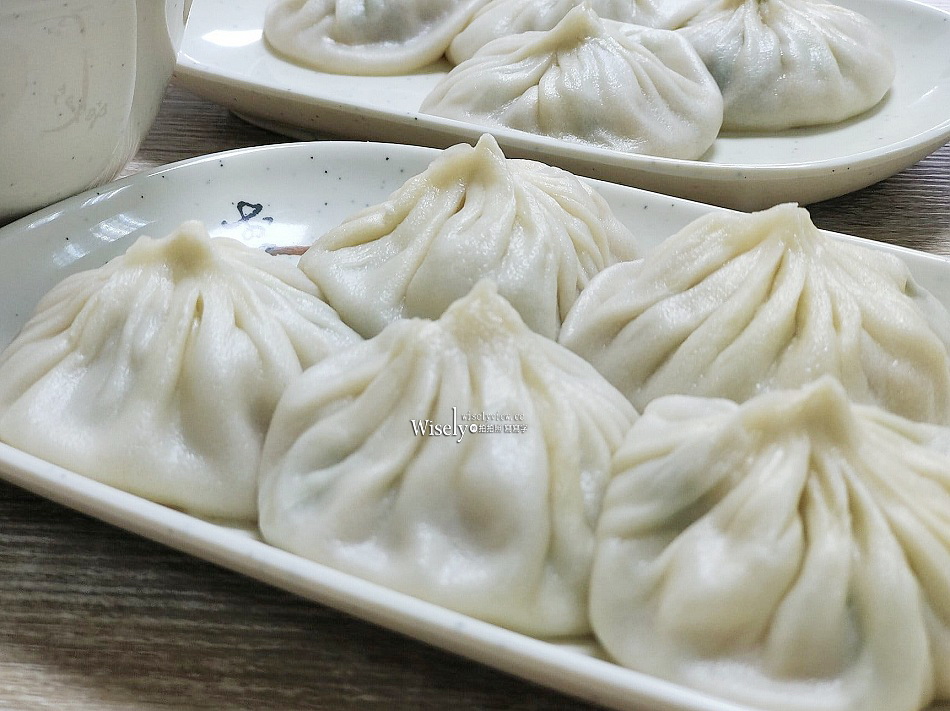 籠丹小籠湯包︱平價現做饀香味美具細膩美感︱宜蘭市泰山路美食