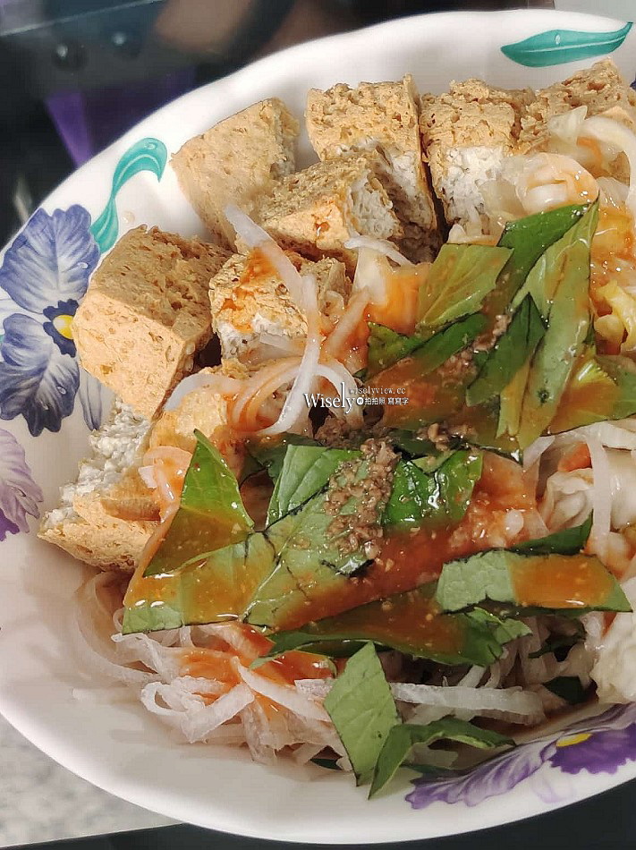 龍潭湖花蓮玉里臭豆腐︱宜蘭礁溪美食︱超越老店光環的酥香美味