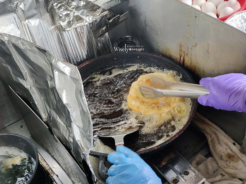 龍潭湖陸家三星蔥油餅︱宜蘭礁溪景區麵攤小吃︱自製春捲也可口