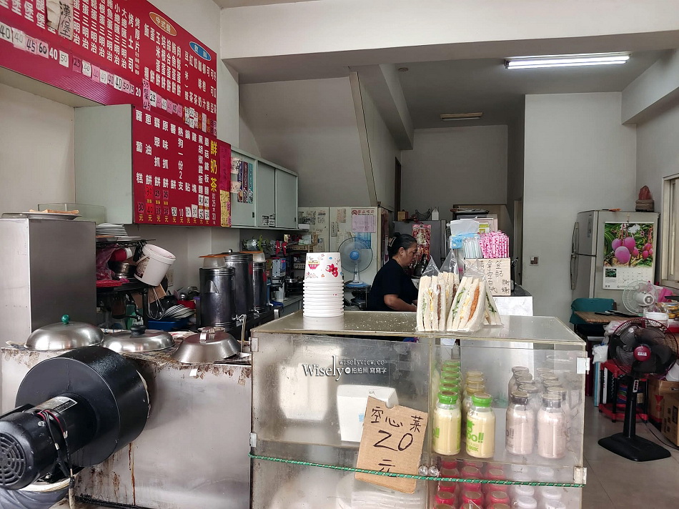 頭城 開蘭早餐︱在地30多年老店︱蔥油餅.蛋餅.蘿蔔糕︱頭圍食驛冰淇淋