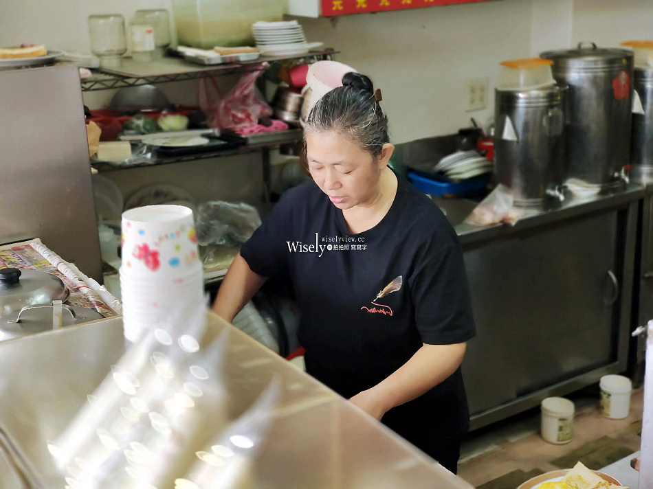 頭城 開蘭早餐︱在地30多年老店︱蔥油餅.蛋餅.蘿蔔糕︱頭圍食驛冰淇淋