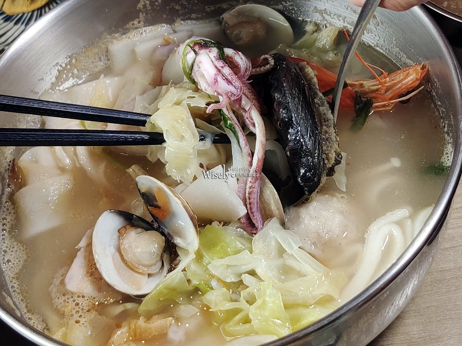 蒜了啦！蒜味肉羹 星の鍋︱宜蘭員山美食︱現煮小卷魚丸米粉︱蘭陽小吃