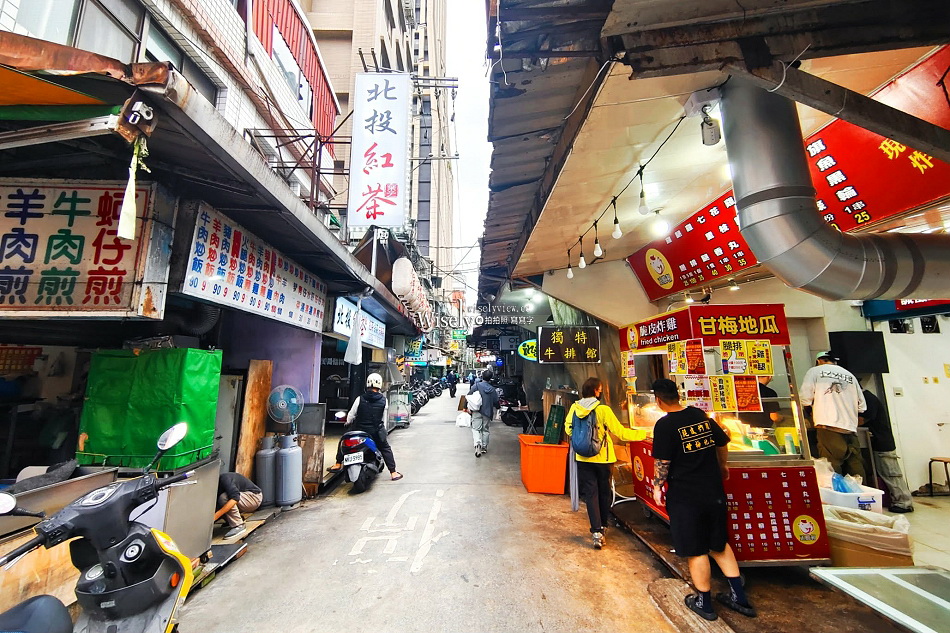 萬歲豚骨麻辣︱正騰和脆皮炸雞︱北投紅茶︱台北景美夜市︱捷運景美站 萬歲豚骨麻辣︱正騰和脆皮炸雞︱北投紅茶︱台北景美夜市︱捷運景美站