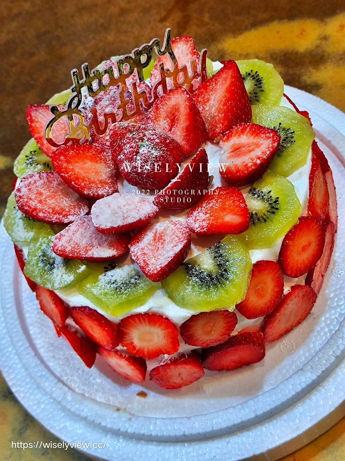 逸+烘培︱原 永和逸馨烘培坊︱媳婦接班二代店︱老字號草莓蛋糕.草莓塔