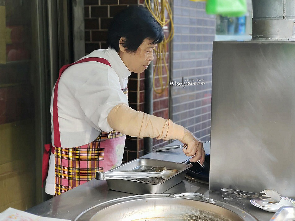 宜蘭 文昌春捲︱隱藏版美食手工炸燒賣︱金紙店阿嬤的古早味辦桌菜