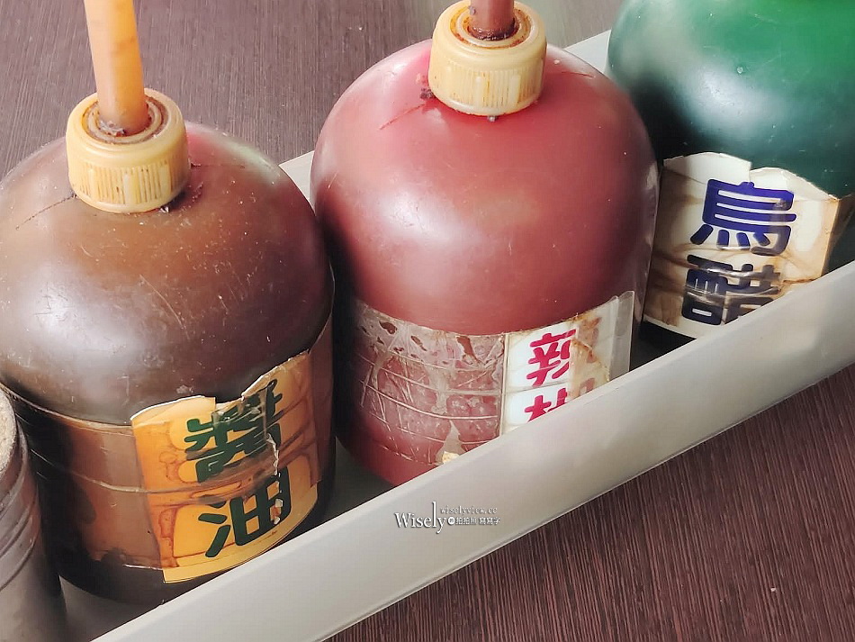 礁溪大腸紅麵線︱麵線濃稠肥嫩大腸口感一流︱宜蘭在地早午餐