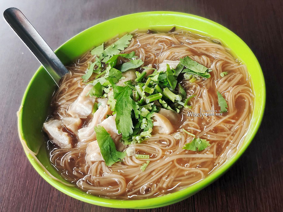 礁溪大腸紅麵線︱麵線濃稠肥嫩大腸口感一流︱宜蘭在地早午餐