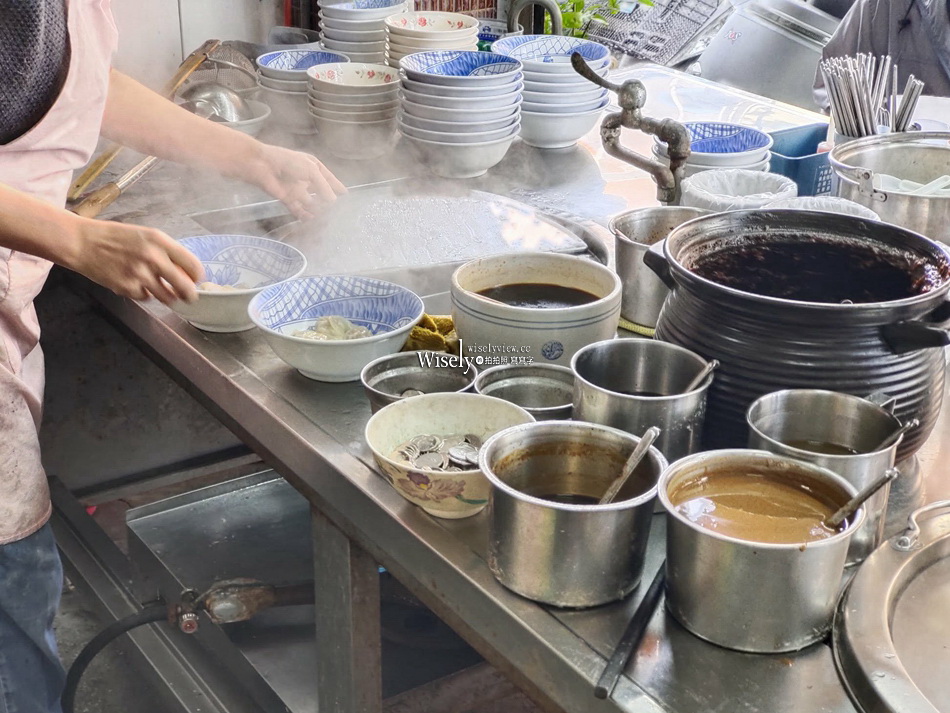 汕頭餛飩麵︱宜蘭市文昌路老字號小吃︱麻醬麵.炸醬麵.餛飩魚丸湯