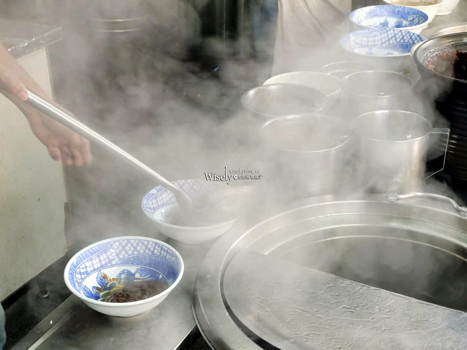 汕頭餛飩麵︱宜蘭市文昌路老字號小吃︱麻醬麵.炸醬麵.餛飩魚丸湯