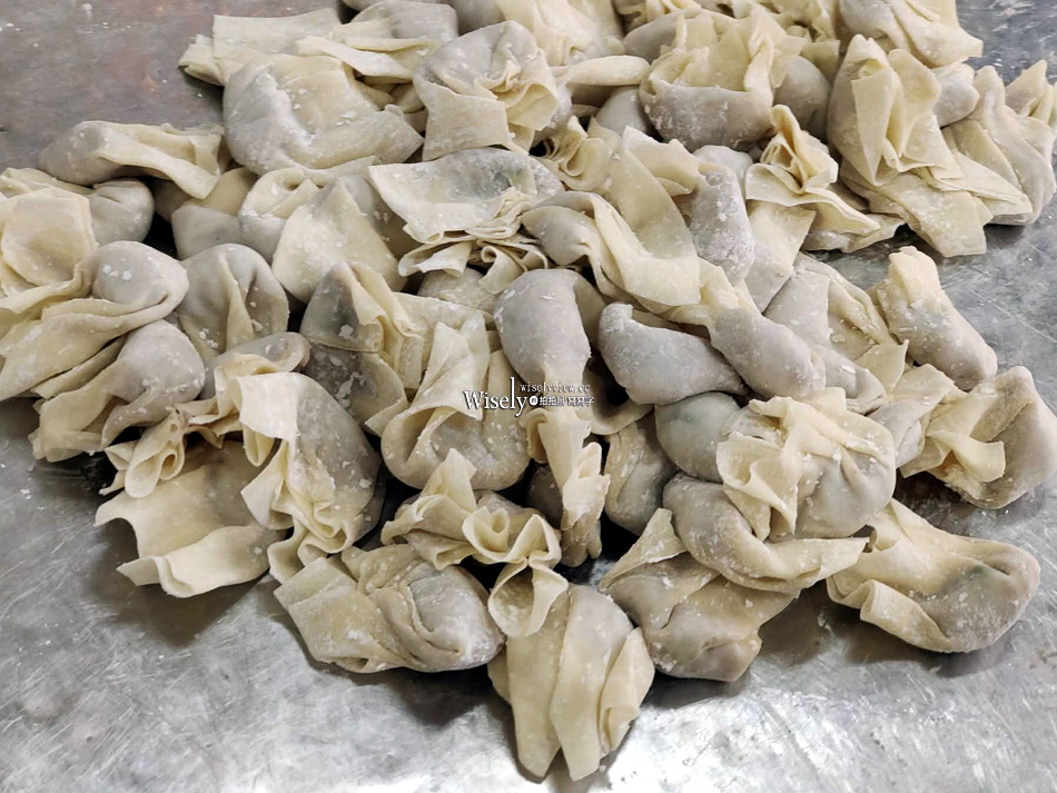 汕頭餛飩麵︱宜蘭市文昌路老字號小吃︱麻醬麵.炸醬麵.餛飩魚丸湯